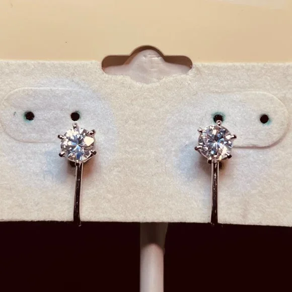 Silver Tone Cable Chain Necklace With Clear Glass Pendant & Earrings Set (3857) - Picture 8 of 10